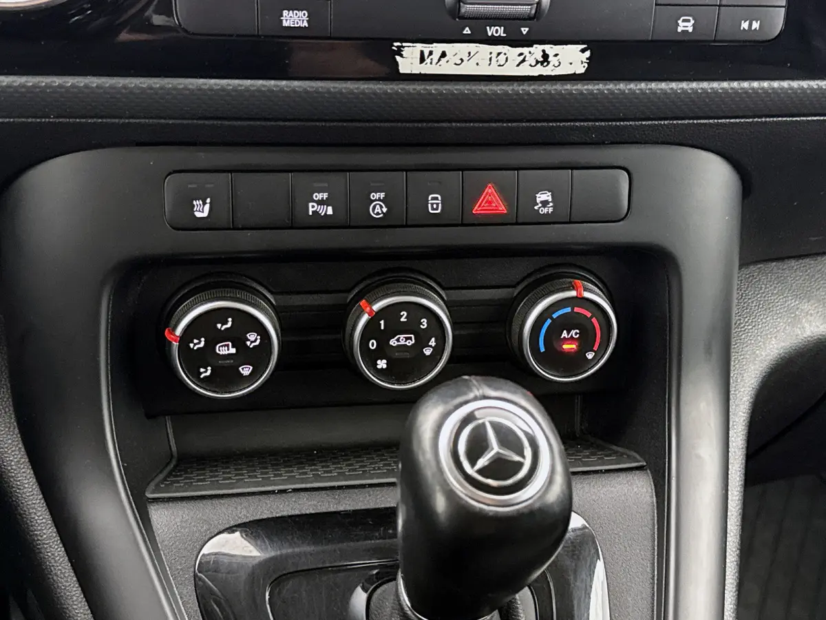 110 CDI L1 Pro Automaat Carplay Cruise control Trekhaak Inrichting