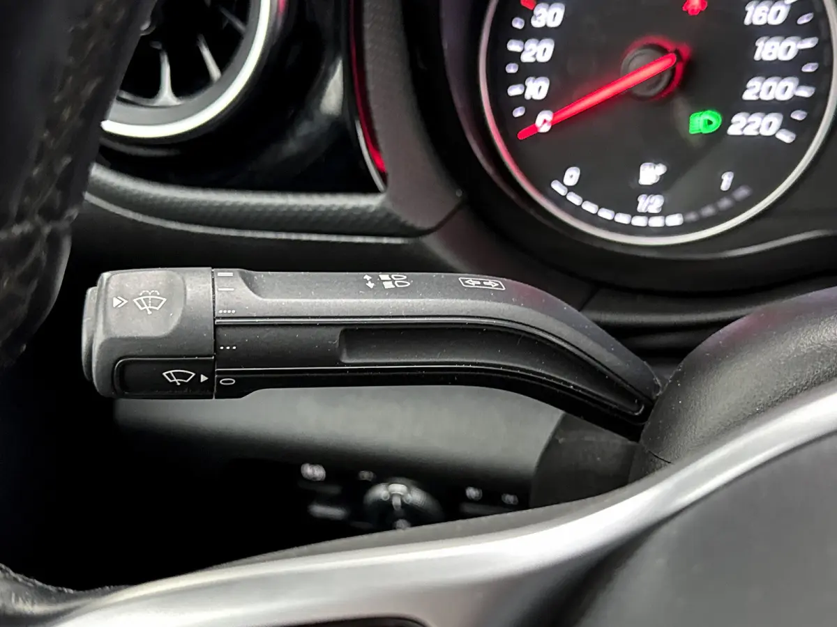 110 CDI L1 Pro Automaat Carplay Cruise control Trekhaak Inrichting