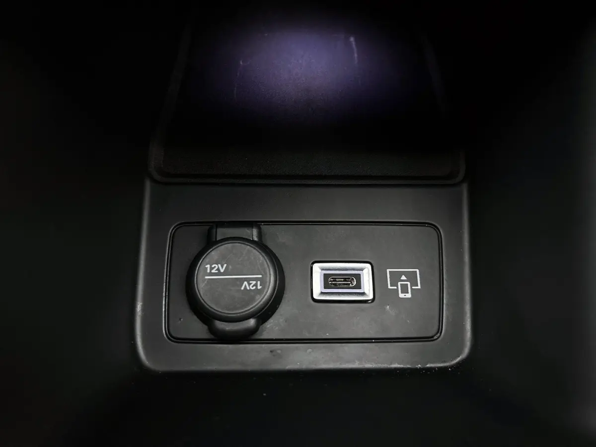 GT Hybrid 145pk Automaat | Navigatie | 360° Camera | Matrix LED koplampen | Sportstoelen stof/kunstleder/alcantara | Handsfree Achterklep | Adaptieve Cruise Control | Draadloze Apple Carpla