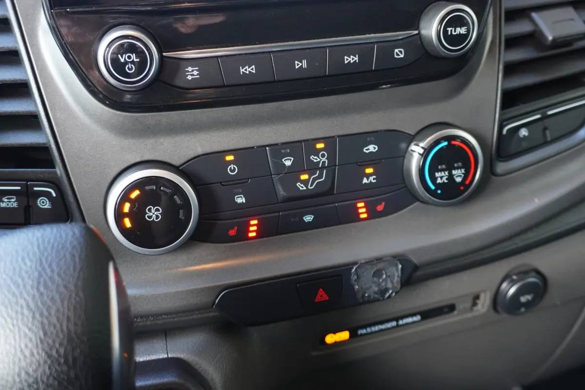 RWD 170pk Automaat L3H2 Apple Carplay Camera Trekhaak Parkeersensoren Cruise control Lane assist