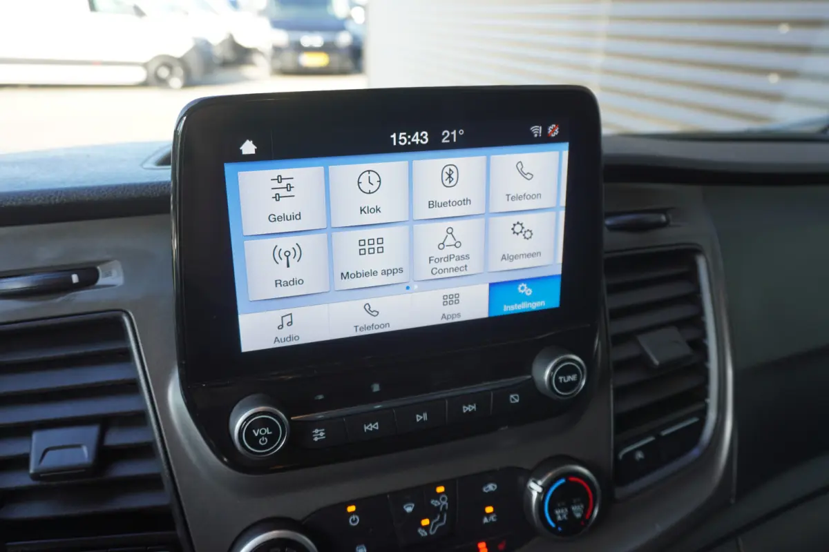 RWD 170pk Automaat L3H2 Apple Carplay Camera Trekhaak Parkeersensoren Cruise control Lane assist