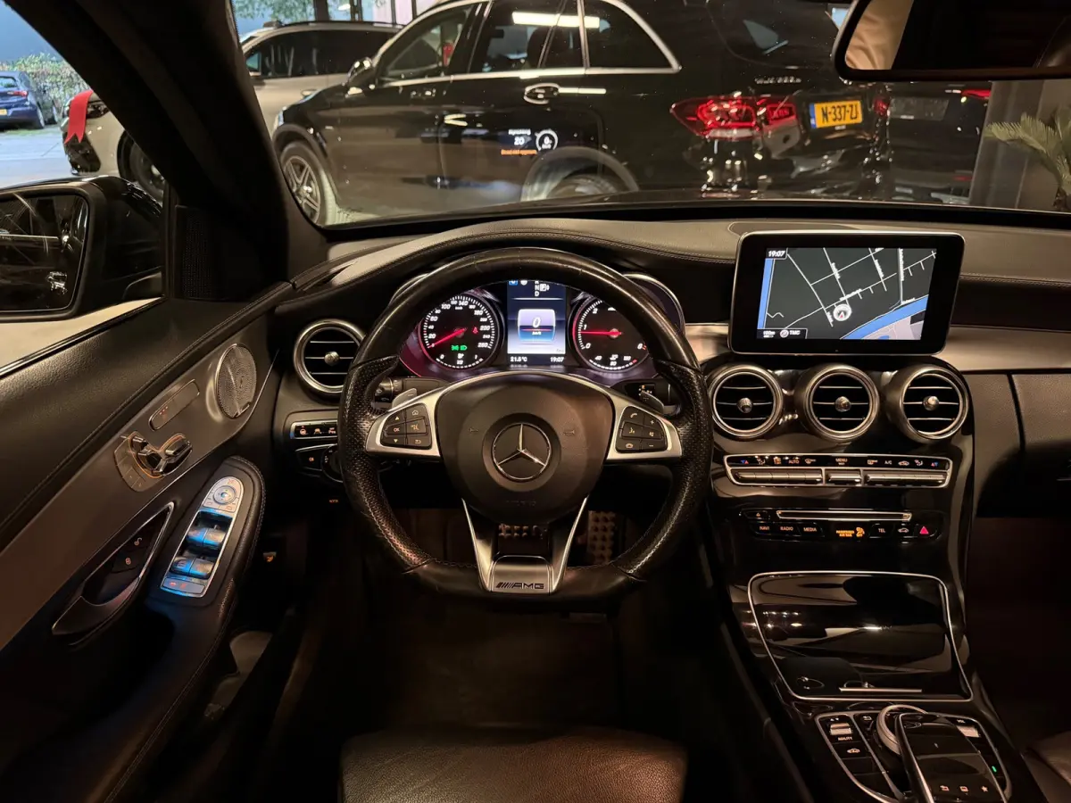 220 CDI AMG|C63 PACK|PANO|HUD|MEMORY|FULL