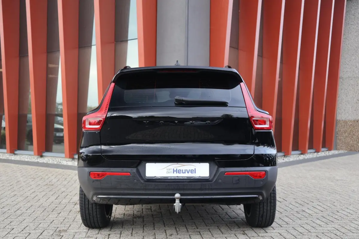 T4 Black Edition | Stoelverwarming | Trekhaak | Parkeercamera | H/K | Memory Seats | Keyless