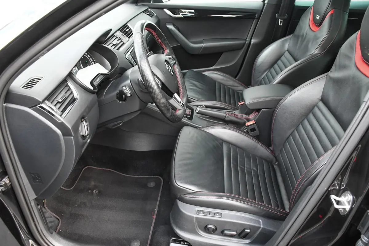 2.0 TSI RS 230 Pano Schaalstoel CarPlay