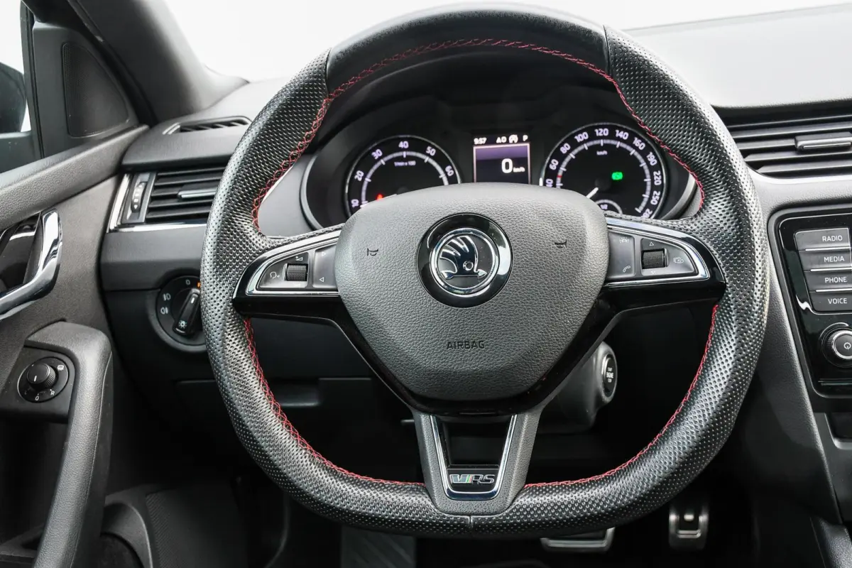2.0 TSI RS 230 Pano Schaalstoel CarPlay