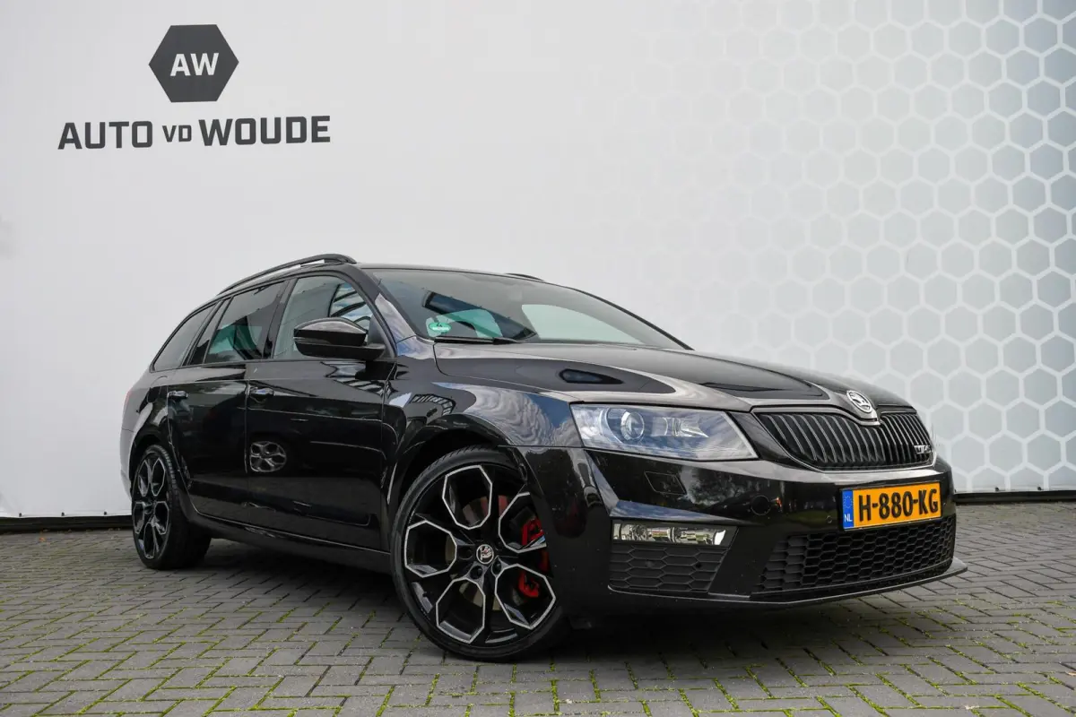 2.0 TSI RS 230 Pano Schaalstoel CarPlay