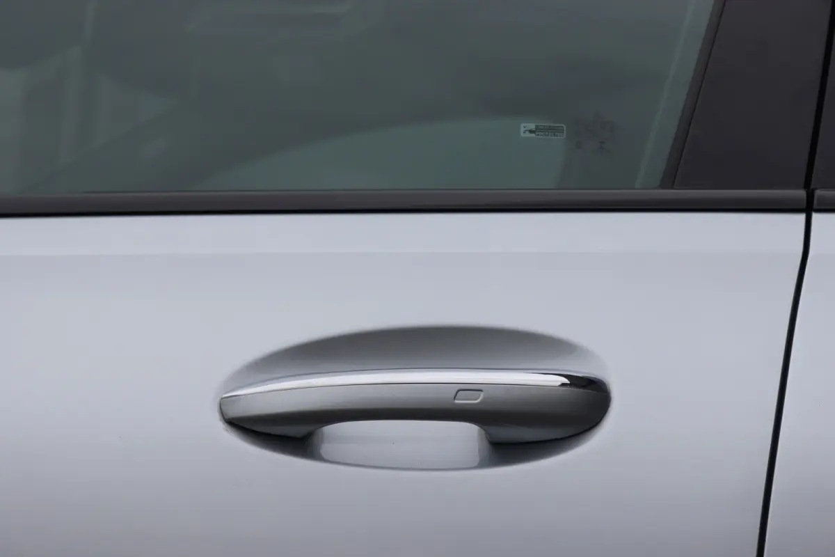 300 e AMG Line | Panoramadak | Distronic | Memory | Trekhaak | Digital Light | Surround Camera | Keyless Go | Dodehoekassistent |