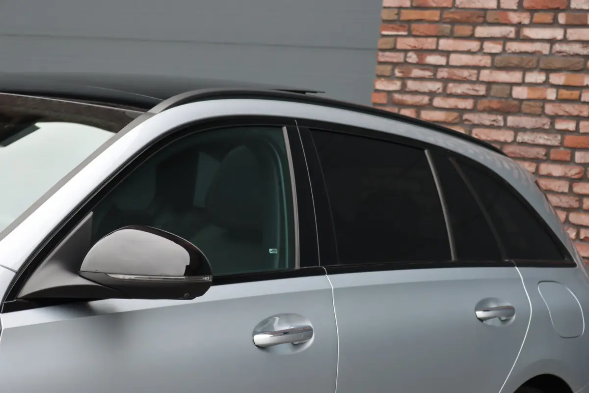 300 e AMG Line | Panoramadak | Distronic | Memory | Trekhaak | Digital Light | Surround Camera | Keyless Go | Dodehoekassistent |