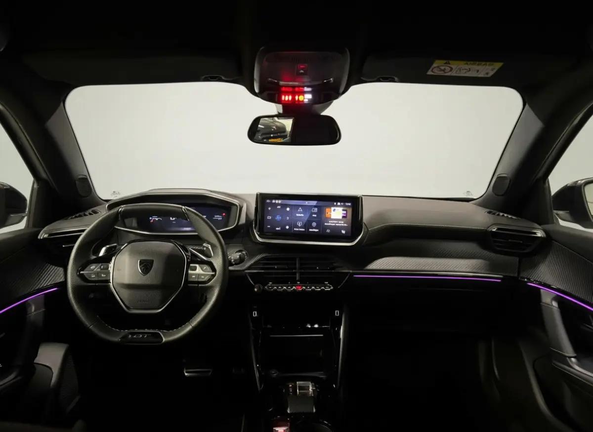 1.2 Hybrid 145 GT Navi Acc Clima Stoelverwarming