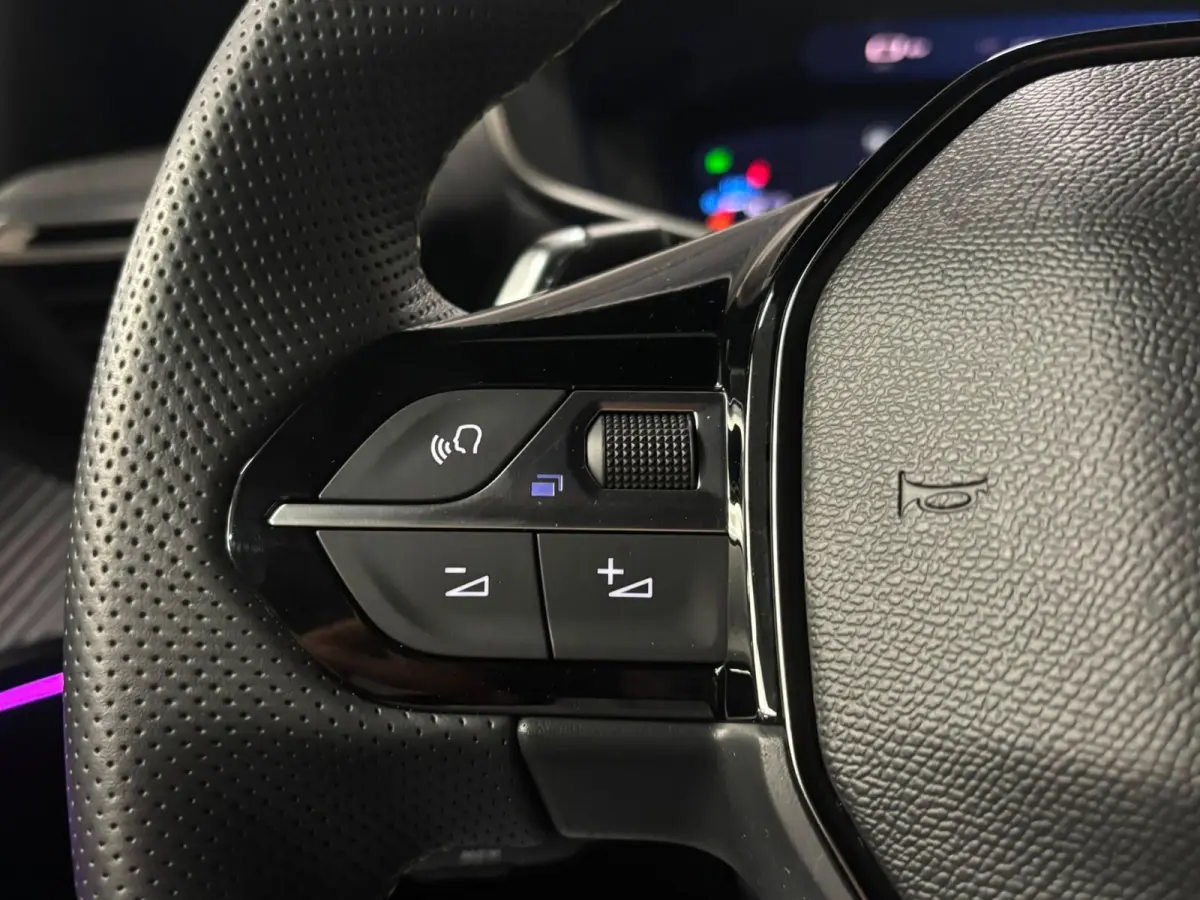 1.2 Hybrid 145 GT Navi Acc Clima Stoelverwarming