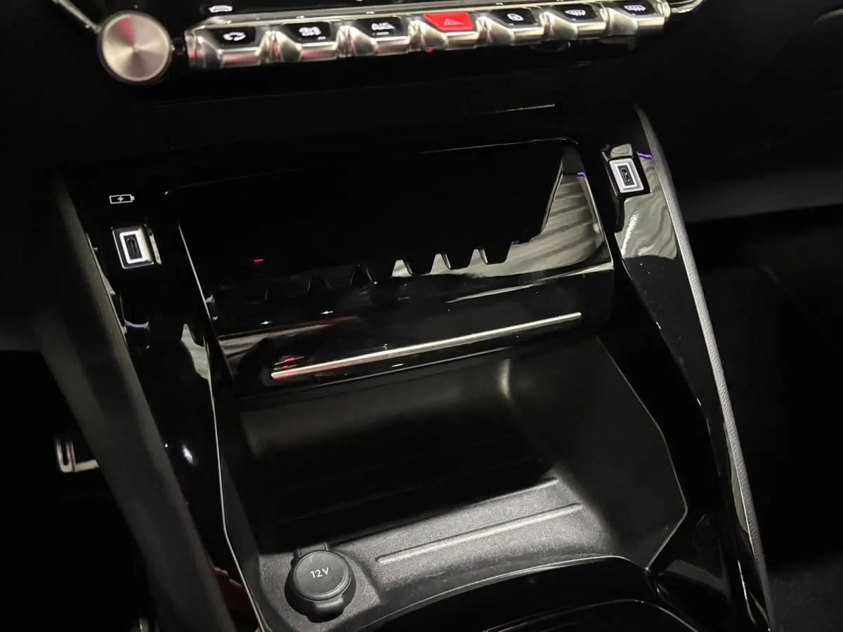 1.2 Hybrid 145 GT Navi Acc Clima Stoelverwarming