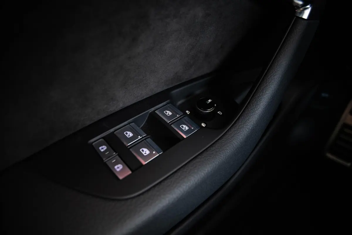 55 TFSI e quattro Competition Adaptieve Cruise Control - B&O - Top View 360° cameras - Achterklep, automatisch bedienbaar - Sportstoelen - Stoelverwarming vóór - Hemelbekleding in stof zw