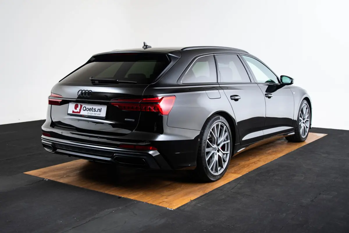 55 TFSI e quattro Competition Adaptieve Cruise Control - B&O - Top View 360° cameras - Achterklep, automatisch bedienbaar - Sportstoelen - Stoelverwarming vóór - Hemelbekleding in stof zw