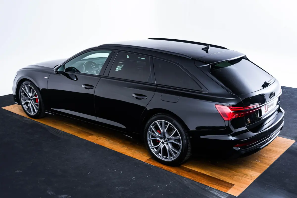 55 TFSI e quattro Competition Adaptieve Cruise Control - B&O - Top View 360° cameras - Achterklep, automatisch bedienbaar - Sportstoelen - Stoelverwarming vóór - Hemelbekleding in stof zw