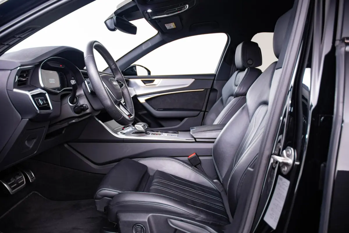 55 TFSI e quattro Competition Adaptieve Cruise Control - B&O - Top View 360° cameras - Achterklep, automatisch bedienbaar - Sportstoelen - Stoelverwarming vóór - Hemelbekleding in stof zw