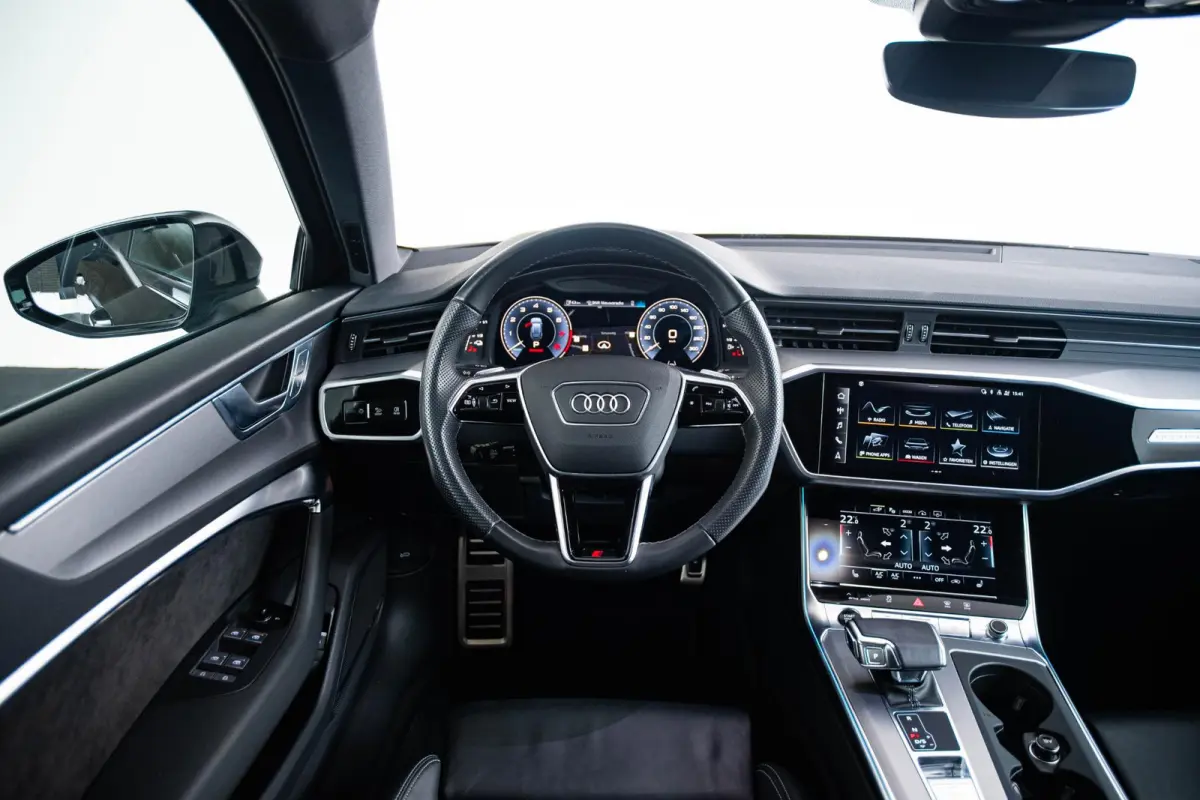 55 TFSI e quattro Competition Adaptieve Cruise Control - B&O - Top View 360° cameras - Achterklep, automatisch bedienbaar - Sportstoelen - Stoelverwarming vóór - Hemelbekleding in stof zw
