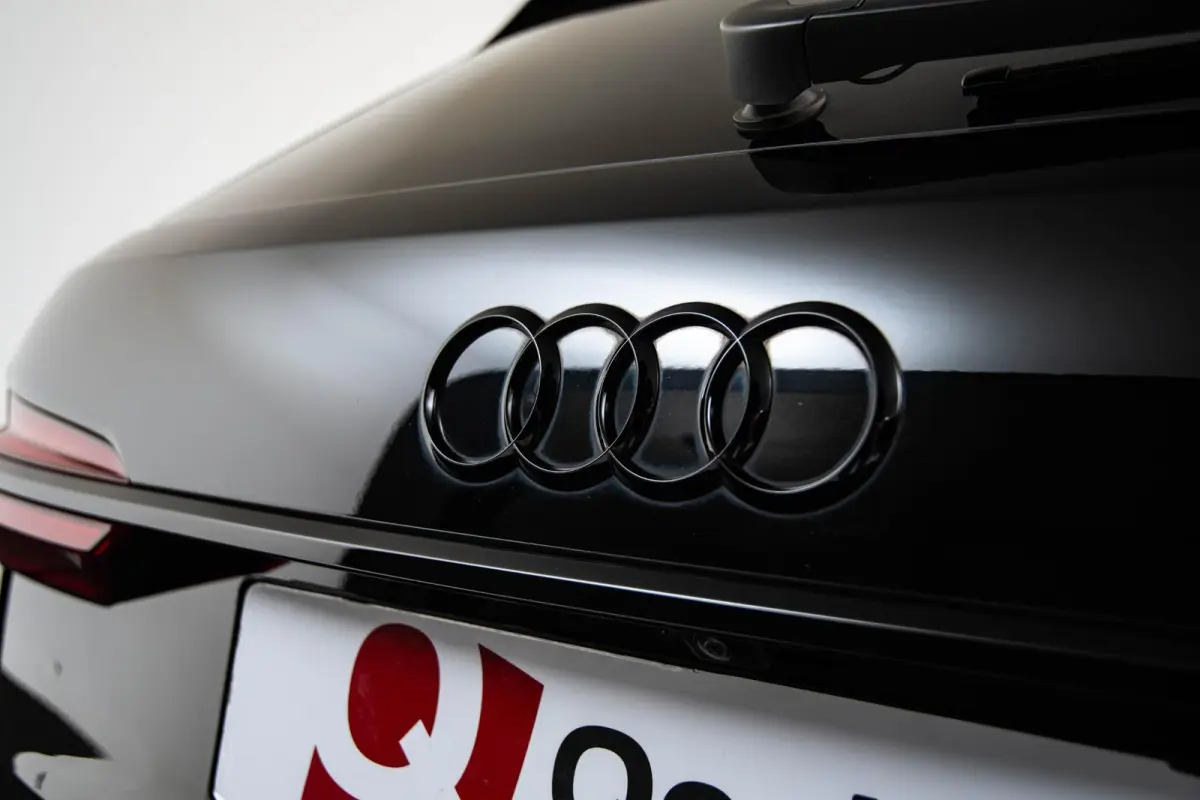 55 TFSI e quattro Competition Adaptieve Cruise Control - B&O - Top View 360° cameras - Achterklep, automatisch bedienbaar - Sportstoelen - Stoelverwarming vóór - Hemelbekleding in stof zw