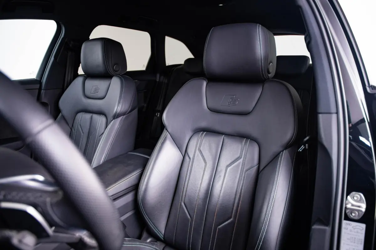 55 TFSI e quattro Competition Adaptieve Cruise Control - B&O - Top View 360° cameras - Achterklep, automatisch bedienbaar - Sportstoelen - Stoelverwarming vóór - Hemelbekleding in stof zw