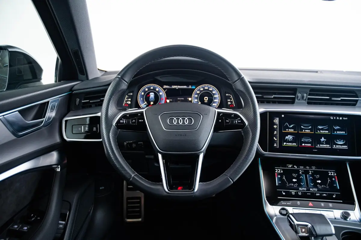 55 TFSI e quattro Competition Adaptieve Cruise Control - B&O - Top View 360° cameras - Achterklep, automatisch bedienbaar - Sportstoelen - Stoelverwarming vóór - Hemelbekleding in stof zw