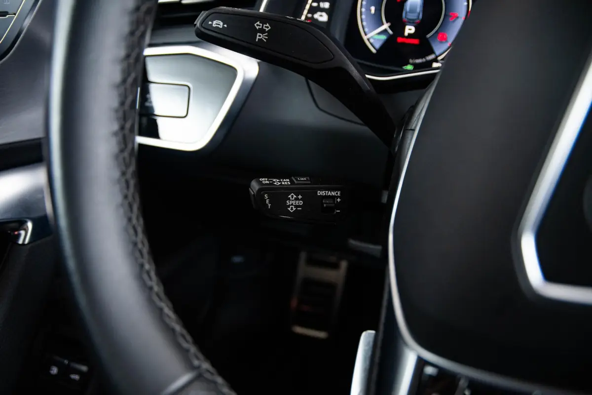 55 TFSI e quattro Competition Adaptieve Cruise Control - B&O - Top View 360° cameras - Achterklep, automatisch bedienbaar - Sportstoelen - Stoelverwarming vóór - Hemelbekleding in stof zw