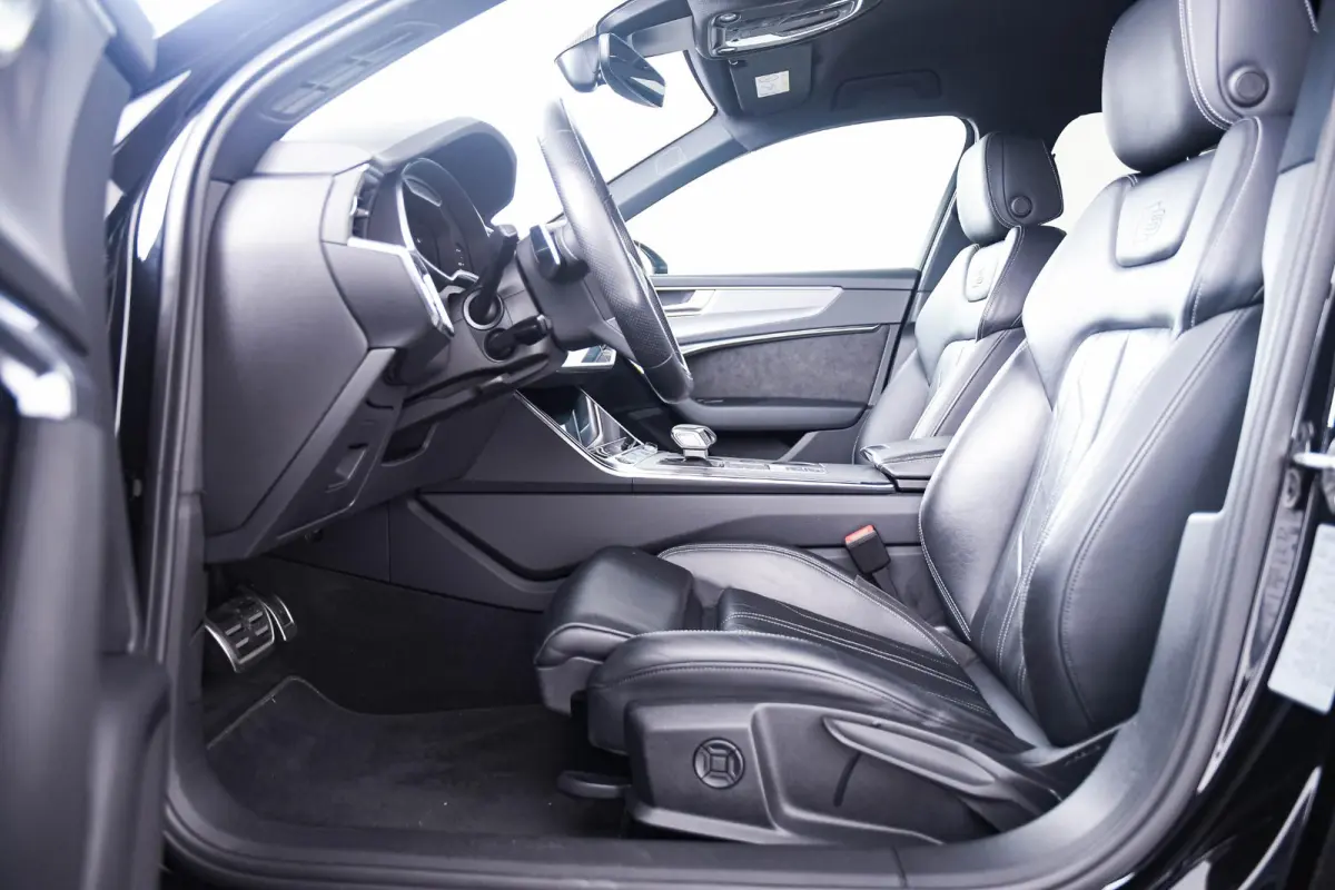 55 TFSI e quattro Competition Adaptieve Cruise Control - B&O - Top View 360° cameras - Achterklep, automatisch bedienbaar - Sportstoelen - Stoelverwarming vóór - Hemelbekleding in stof zw