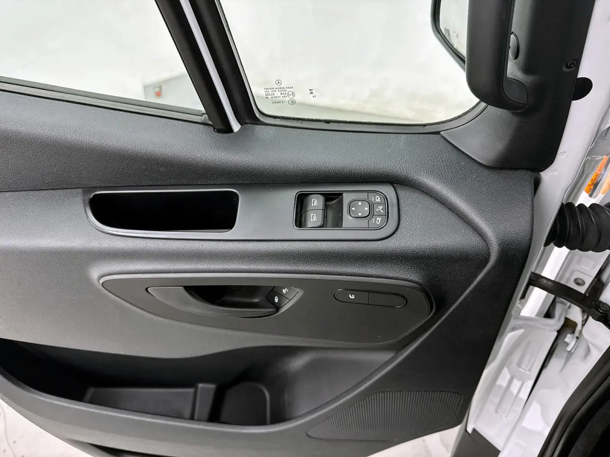 317 CDI L2H2 RWD Automaat Led Camera Betimmering Luchtgeveerde stoel 24m Certified garantie
