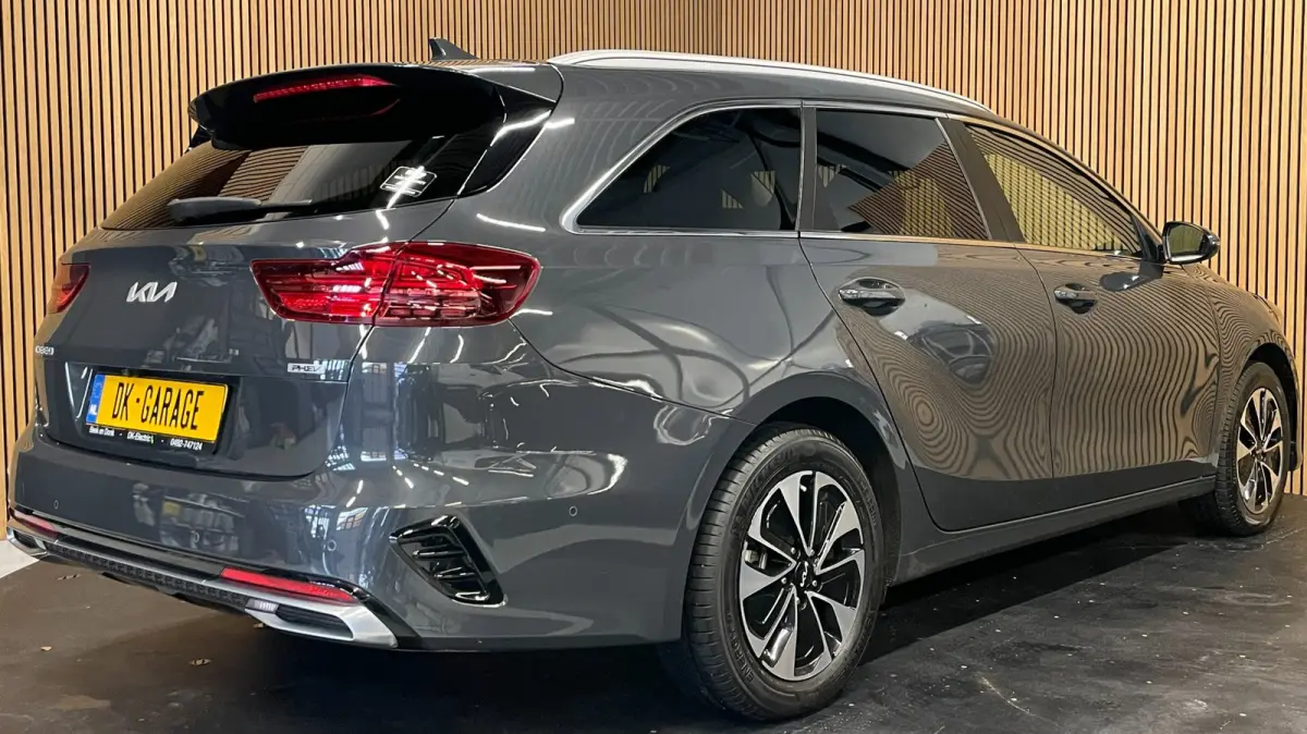 1.6 GDi PHEV DynamicPlusLine|ACC|ANDROID|DIGITAL COCKPIT|CARPLAY|STOEL+STUURVERW|CAMERA|CRUISE+CLIMA|1e EIG|