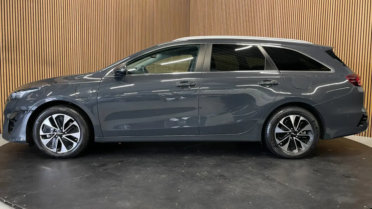 1.6 GDi PHEV DynamicPlusLine|ACC|ANDROID|DIGITAL COCKPIT|CARPLAY|STOEL+STUURVERW|CAMERA|CRUISE+CLIMA|1e EIG|
