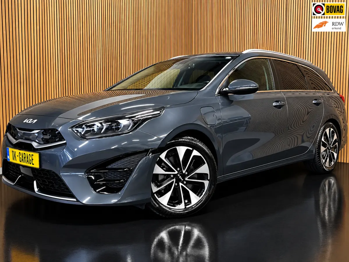 1.6 GDi PHEV DynamicPlusLine|ACC|ANDROID|DIGITAL COCKPIT|CARPLAY|STOEL+STUURVERW|CAMERA|CRUISE+CLIMA|1e EIG|