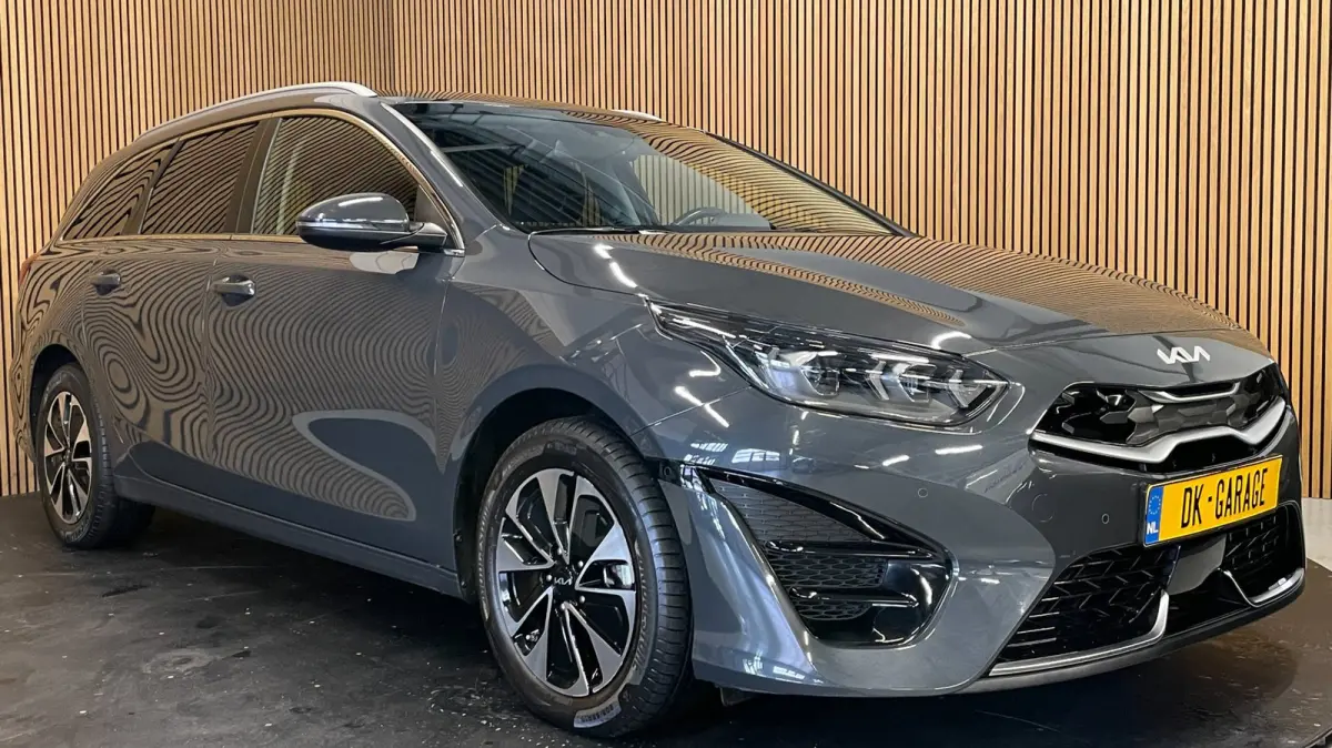 1.6 GDi PHEV DynamicPlusLine|ACC|ANDROID|DIGITAL COCKPIT|CARPLAY|STOEL+STUURVERW|CAMERA|CRUISE+CLIMA|1e EIG|