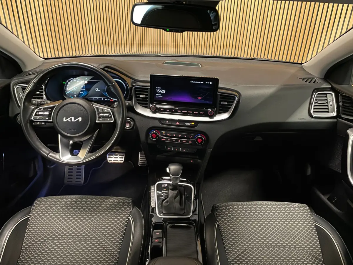 1.6 GDi PHEV DynamicPlusLine|ACC|ANDROID|DIGITAL COCKPIT|CARPLAY|STOEL+STUURVERW|CAMERA|CRUISE+CLIMA|1e EIG|