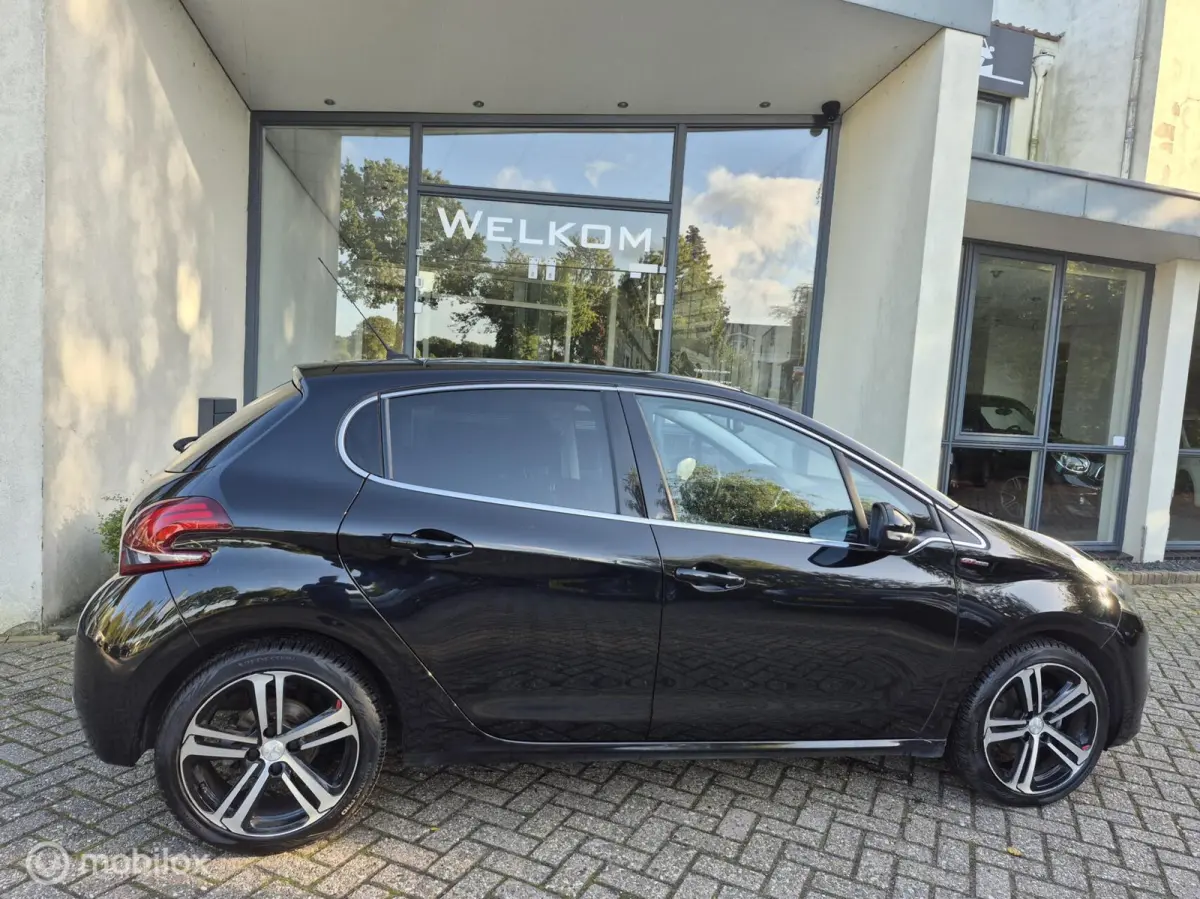 1.2 PureTech GT-line 5DRS|Panodak|Carplay|Camera
