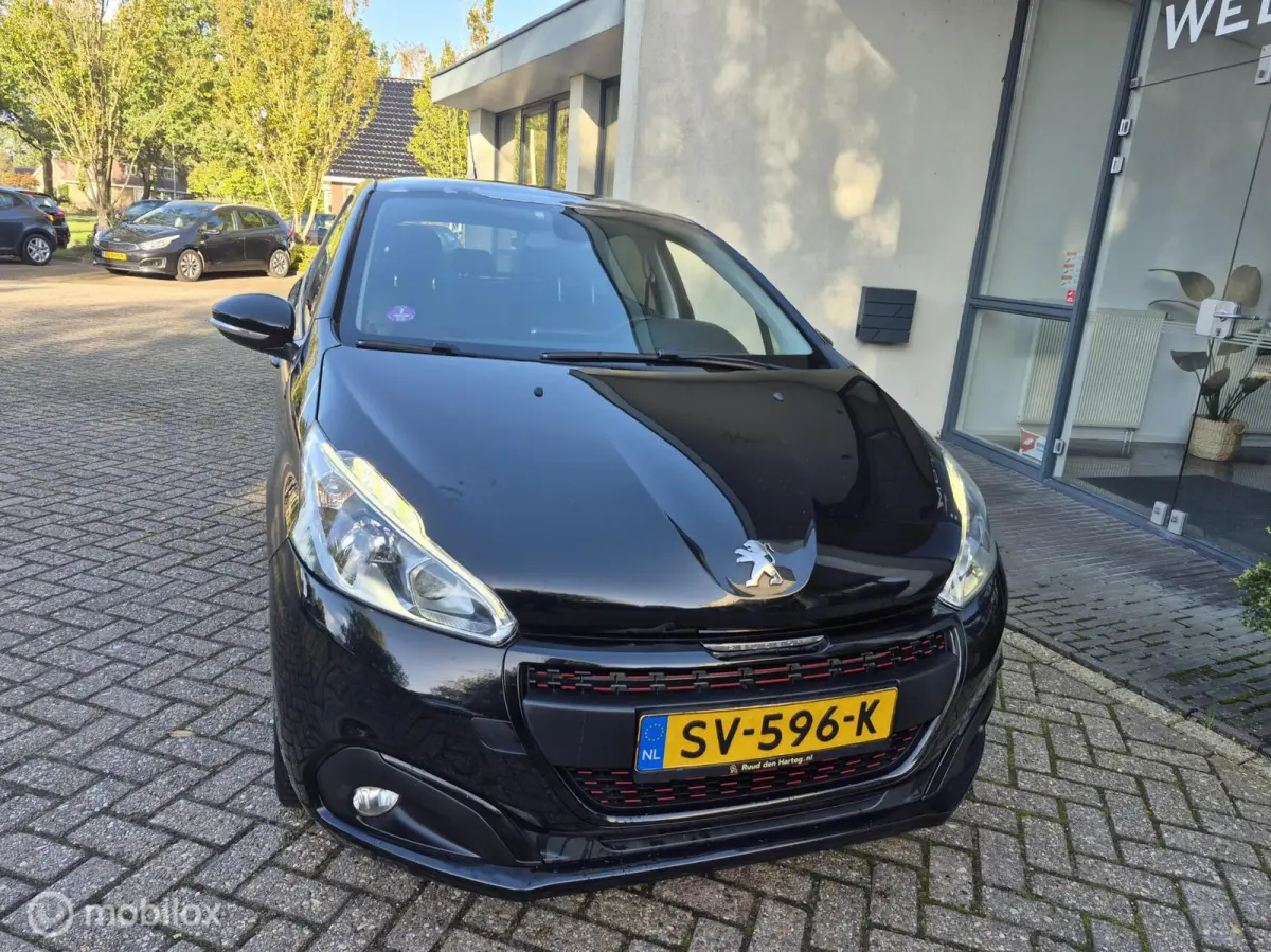 1.2 PureTech GT-line 5DRS|Panodak|Carplay|Camera