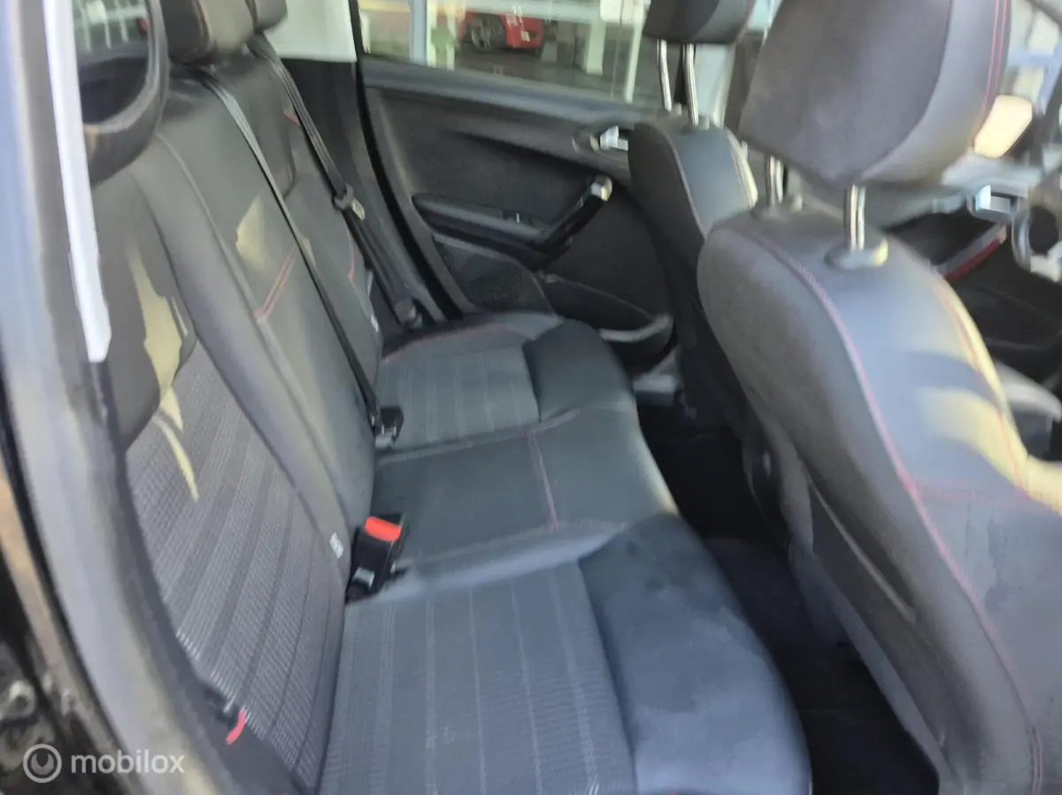 1.2 PureTech GT-line 5DRS|Panodak|Carplay|Camera