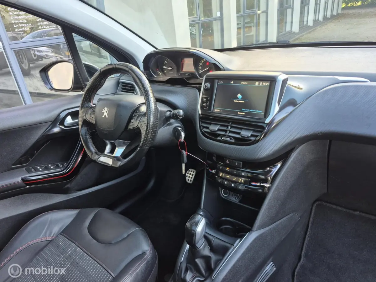 1.2 PureTech GT-line 5DRS|Panodak|Carplay|Camera