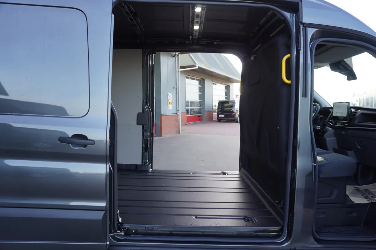 350L 2.0 TDCI 165PK L3H2 Limited Automaat schuifdeur L+R nr.V111 | Airco | Adap. Cruise | 360 Camera
