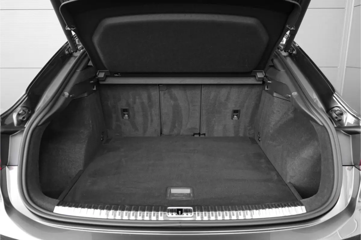 35 TFSI S Edition Pano Camera Keyless 21"