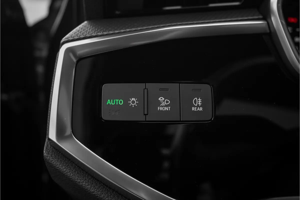 35 TFSI S Edition Pano Camera Keyless 21"