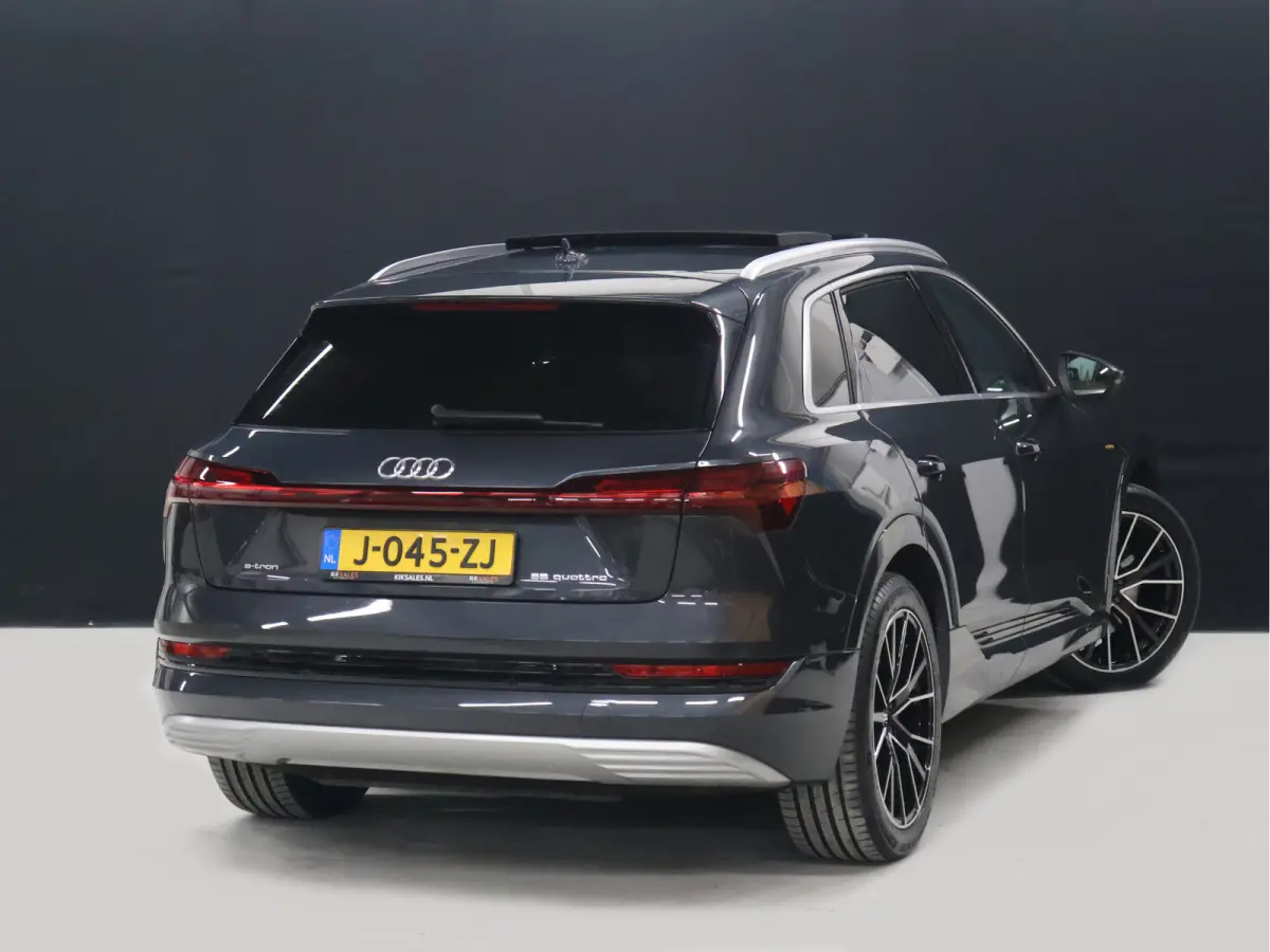 55 quattro Business edition Plus 95 kWh [SCHUIFKANTELDAK, APPLE CARPLAY, ANDROID,  ADAPTIVE CRUISE CONTROL, STOELVERWARMING, MEMORY SEATS, DIGITAL DASH, PDC V+A, LEDER, ELEKTRISCHE ACHTERKLE