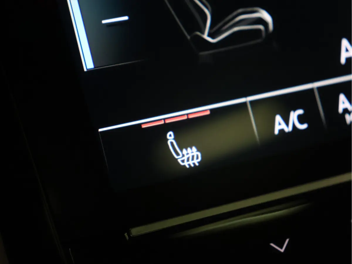 55 quattro Business edition Plus 95 kWh [SCHUIFKANTELDAK, APPLE CARPLAY, ANDROID,  ADAPTIVE CRUISE CONTROL, STOELVERWARMING, MEMORY SEATS, DIGITAL DASH, PDC V+A, LEDER, ELEKTRISCHE ACHTERKLE