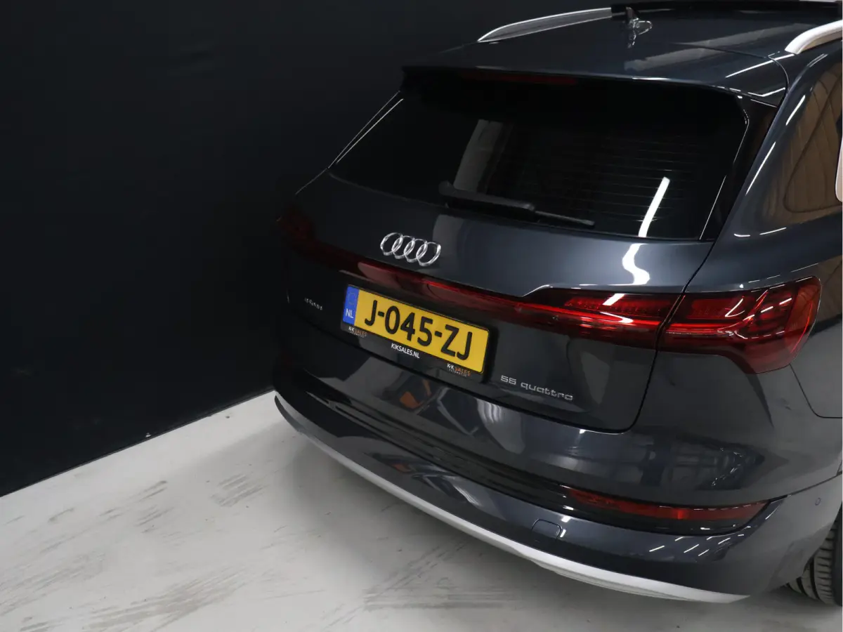 55 quattro Business edition Plus 95 kWh [SCHUIFKANTELDAK, APPLE CARPLAY, ANDROID,  ADAPTIVE CRUISE CONTROL, STOELVERWARMING, MEMORY SEATS, DIGITAL DASH, PDC V+A, LEDER, ELEKTRISCHE ACHTERKLE