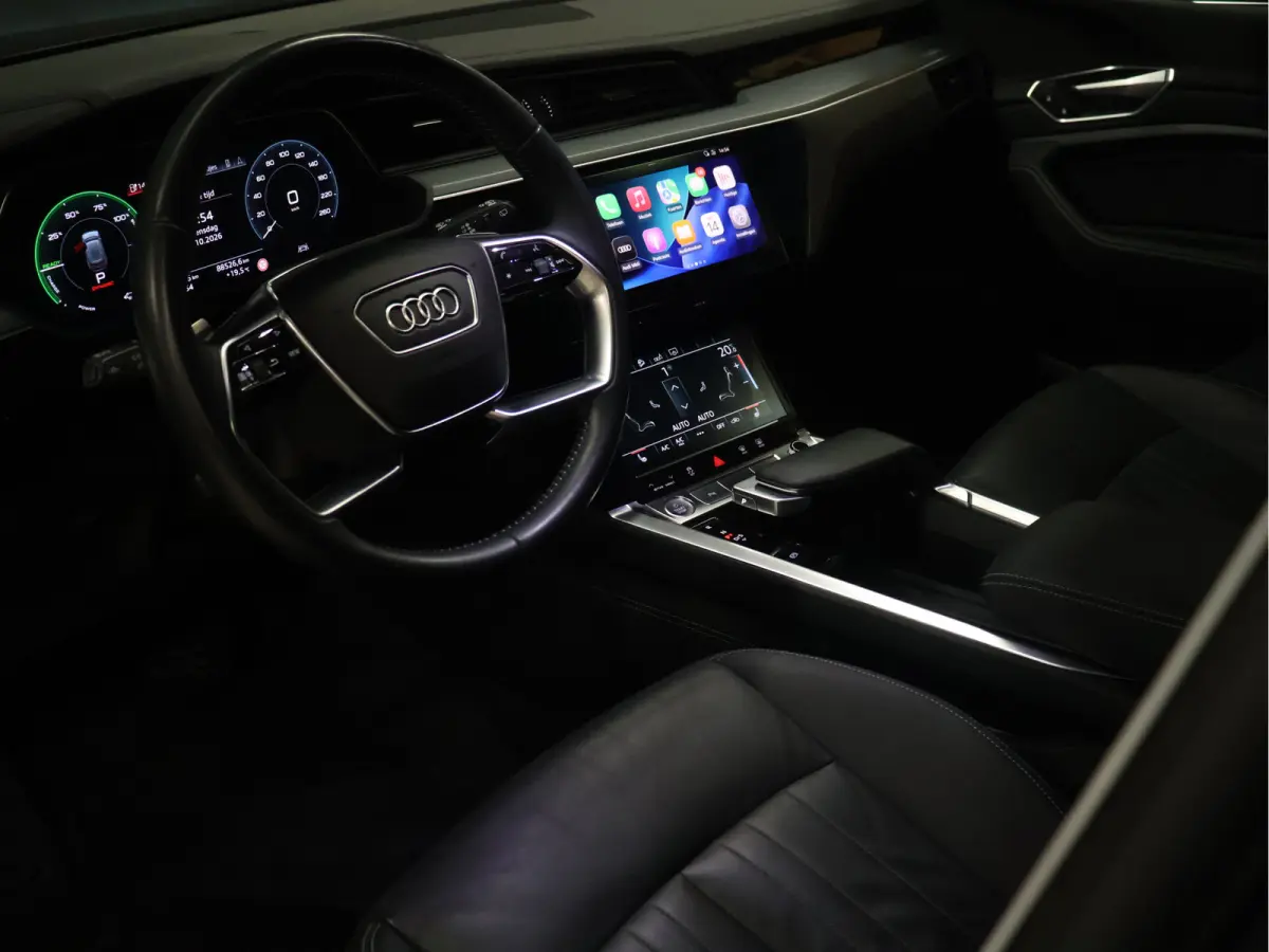 55 quattro Business edition Plus 95 kWh [SCHUIFKANTELDAK, APPLE CARPLAY, ANDROID,  ADAPTIVE CRUISE CONTROL, STOELVERWARMING, MEMORY SEATS, DIGITAL DASH, PDC V+A, LEDER, ELEKTRISCHE ACHTERKLE