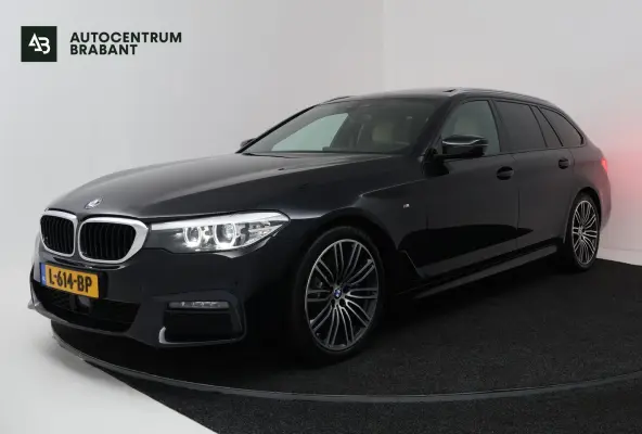 540i xDrive High Executive (PANORAMADAK, ADAPTIEVE CRUISE, SFEERVERLICHTING, DEALER ONDERH