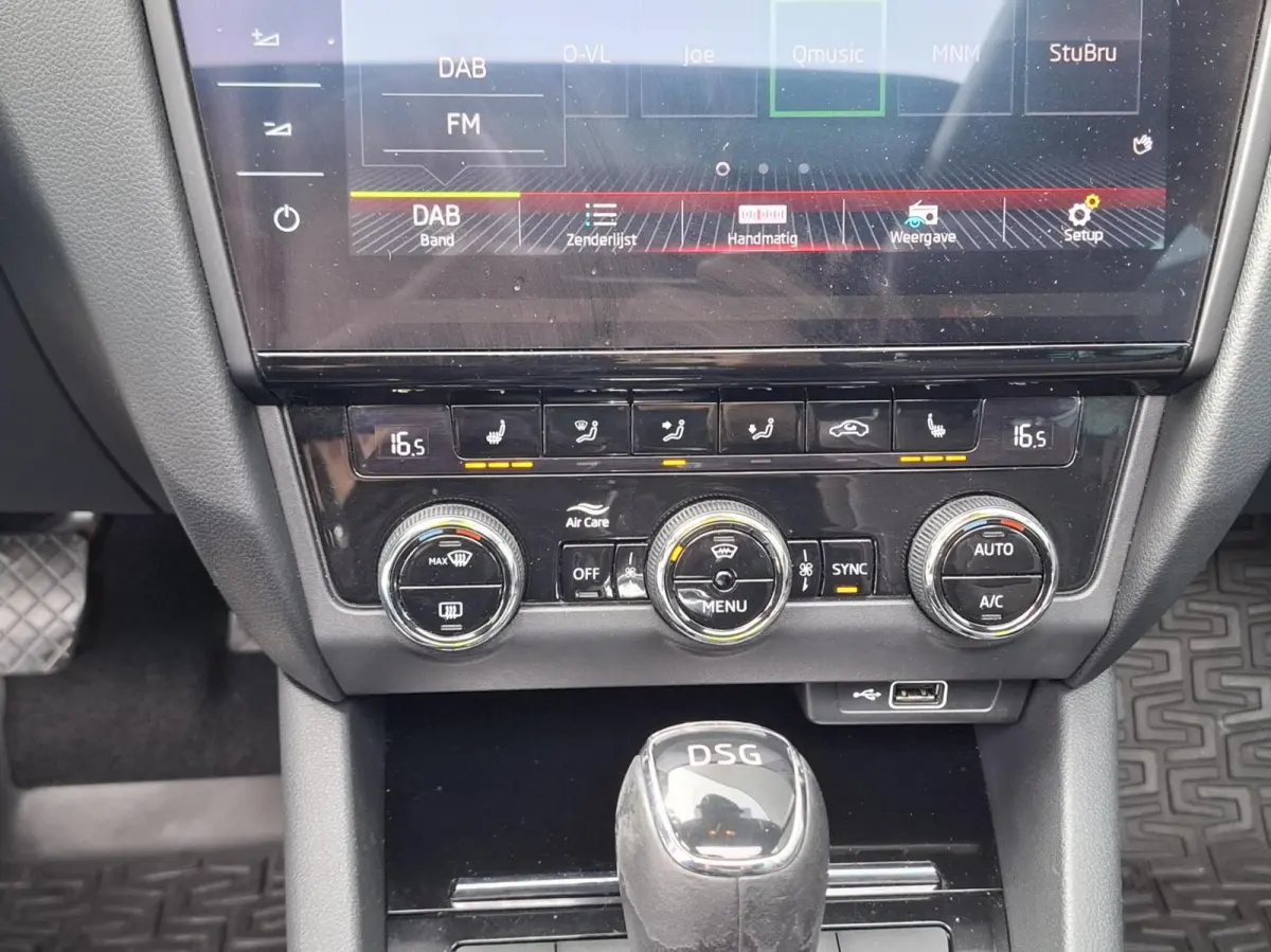 1.4 TSI Automaat | Panorama | CarPlay | Camera | 83.000 KM