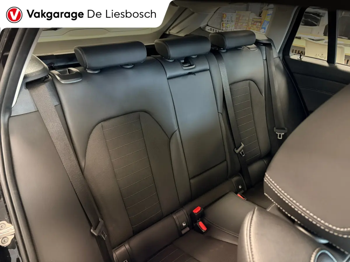 330e Business Edition Plus / trekhaak / sportstoelen / cruise
