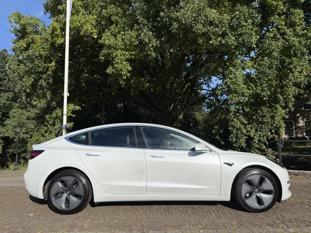 Long Range RWD 75 kWh | Nieuwstaat | Pano | SOH 86 % |