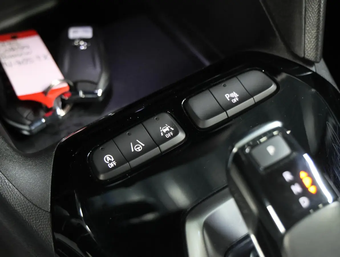 130PK GS Line | 1ste eigenaar | Camera | Trekhaak | AppleCarplay/AndroidAuto | Stoelverwarming | Navigatie | Keyless | Dodehoekdetectie | Adaptief Cruise Control | Climate Control | AUTOMAAT