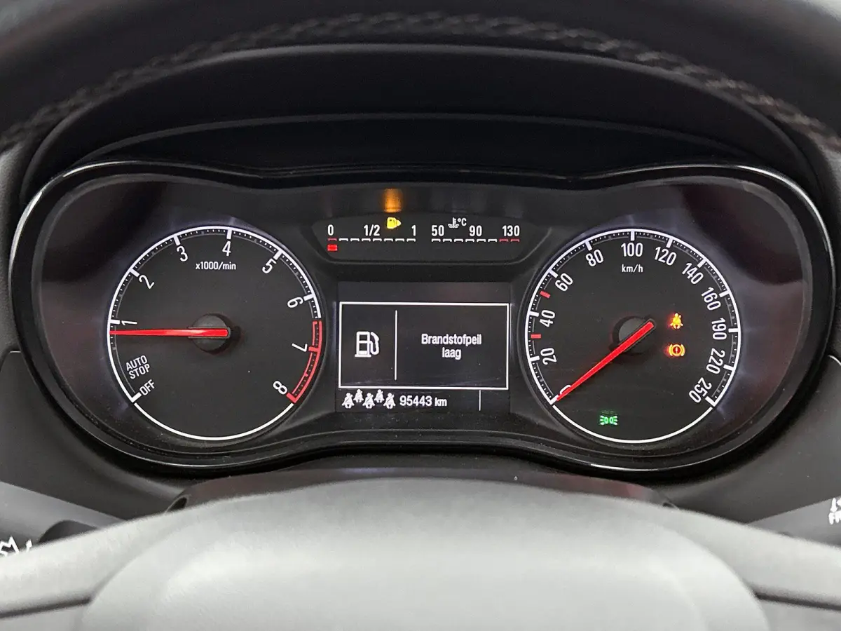 1.4 Turbo Business+ 7p. | 140pk | Navigatie | Trekhaak | Camera |