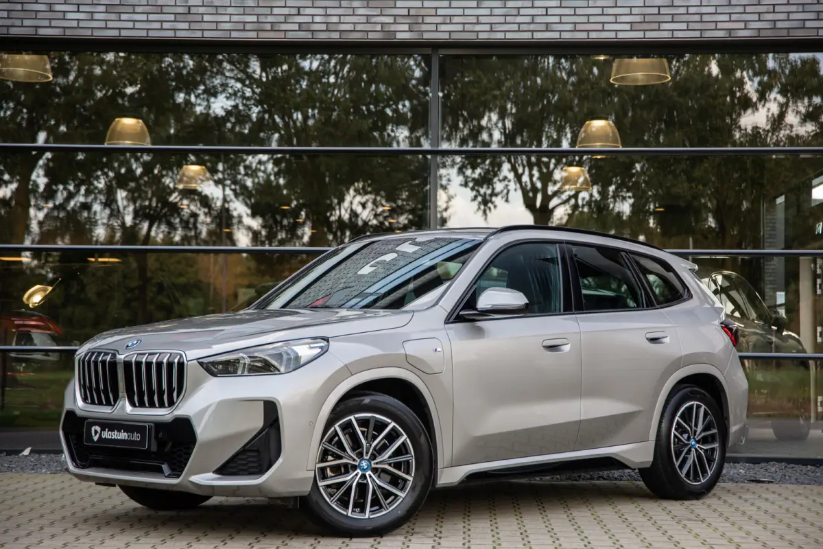 xDrive25e M-Sport , Achteruitrijcamera, Stoelverwarming,