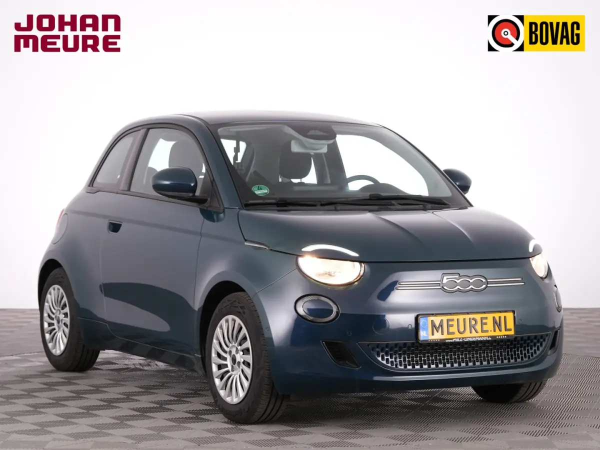 Urban Plus 42 kWh *SOH: 95,7%* CARPLAY | PDC | CAMERA | Stoelverwarming !